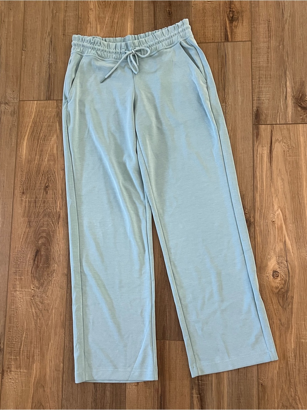 Athleta Seasoft Mid Rise Straight Pant Small Pastel Green Size Small NEW
